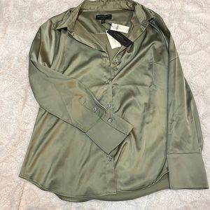 Banana Republic satin shirt - M